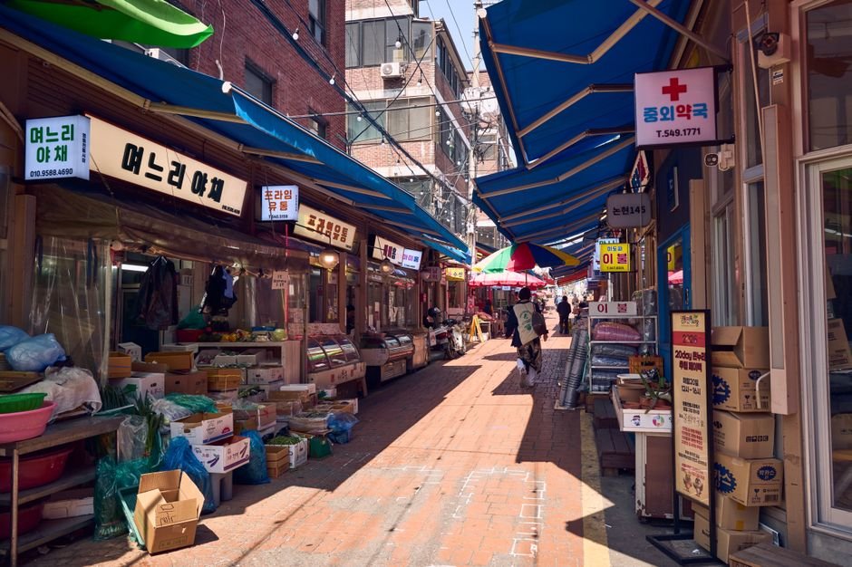 망원시장 골목 먹거리 노점 풍경