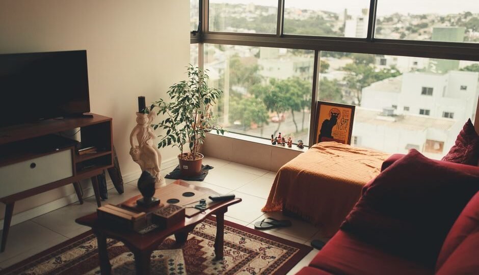 아늑한 분위기의 공유숙박 거실 인테리어