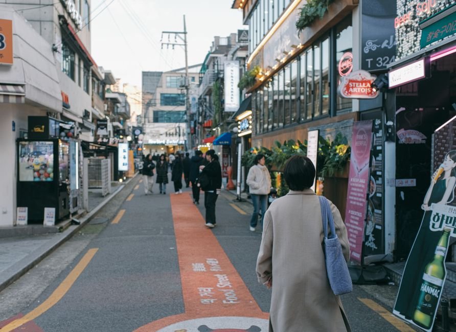 연남동 저녁 골목 맛집 거리 풍경